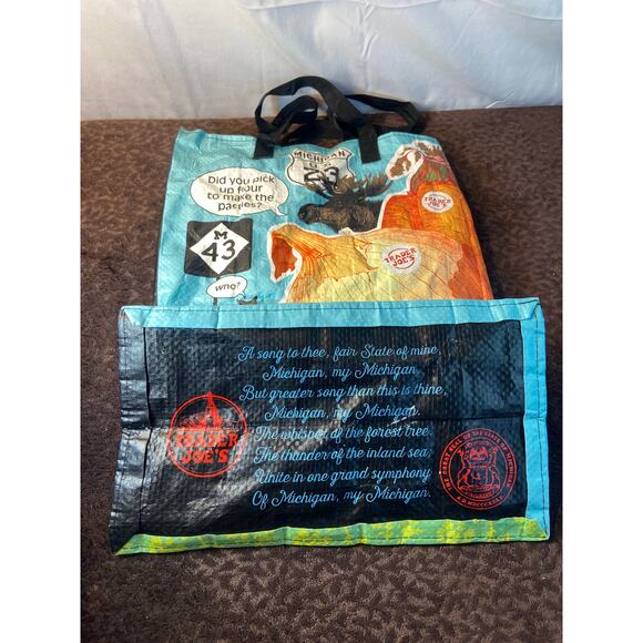 Trader Joe's tyvek grocery bags  bundle of 3 - Picture 3 of 10